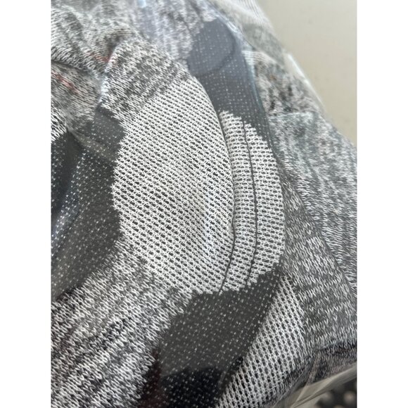 Yushi Polka Dot Asymmetrical Sweater Women Medium Gray Black Polyester Cozy Knit - Picture 4 of 6